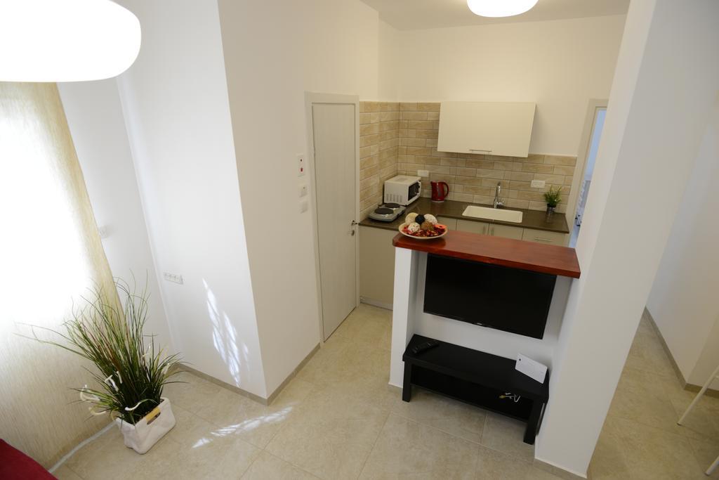 Olga Beach Apartments Haifa Esterno foto
